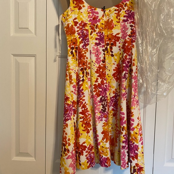 Floral Dress - Picture 2 of 4